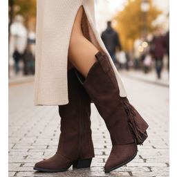 Krótkie czekoladowe kozaki boho na obcasie brązowe