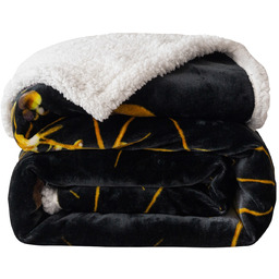 Koc-narzuta bożonarodzeniowa z barankiem czarno-złota w choinki KFA-18