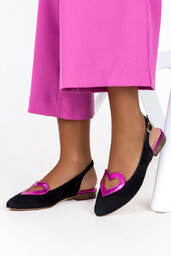 Czarne baleriny skórzane damskie z metalicznym fuksjowym sercem