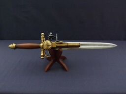replika pistolet-sztylet na stojaku denix model 1204+800