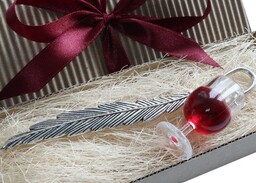 Zakładka do książki, notesu - kieliszek z czerwonym