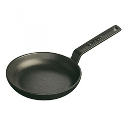 Staub mini patelnia żeliwna 12cm do smażenia