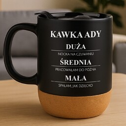 Kubek ceramiczny czarny z przykrywką dla niej