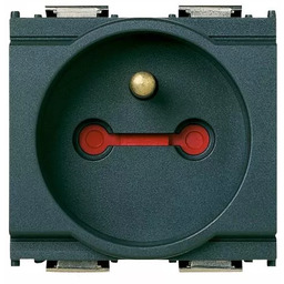 Gniazdo 2P+T z bolcem