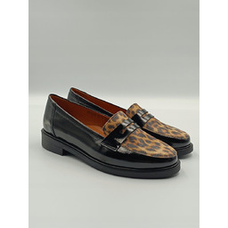 Czarne lakierowane mokasyny skórzane motyw panterki polska marka