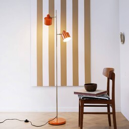 Lampa podłogowa Dyberg Larsen Ocean, pomarańczowa, wysokość 160