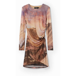 Dopasowana sukienka mini z pejzażem