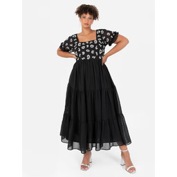 LOVEDROBE CZARNA SUKIENKA PLUS SIZE Z KWADRATOWYM DEKOLTEM