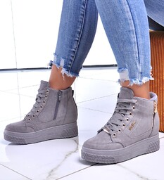 Szare zamszowe sneakersy na koturnie i platformie