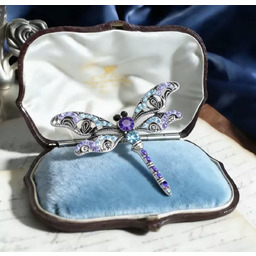 Broszka ważka Celestia srebrna z kryształami jubilerskimi