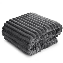 Koc flano wytłaczany w pasy K168-06