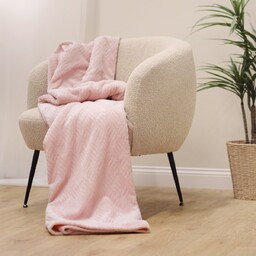 Jednokolorowy koc z wytłoczonym wzorem Esme 150x200 cm