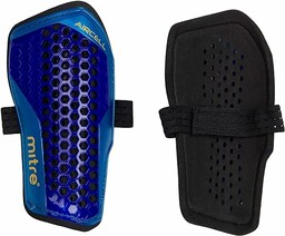 Mitre Aircell Carbon Slip Football Ochraniacze na golenie,