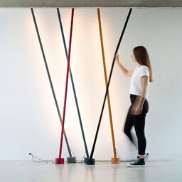 Martinelli Luce Elastica lampa stojąca, niebieska