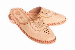 Wójciak Podhale damskie kapcie domowe skórzane góralski styl