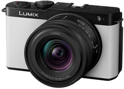 Panasonic LUMIX S9 + SR1840 - zestaw, pełnoklatkowy