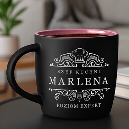 Kubek ceramiczny czarny środek różowy z grawerem