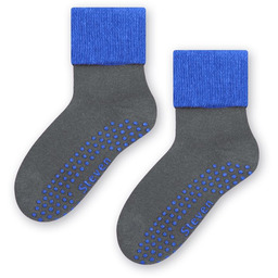 Steven Skarpety Antypoślizgowe dziecięce 038 z ABS 3-8