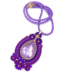 Pakamera Wisiorek sutasz fioletowy Gaja z dużym kryształem