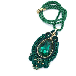 Pakamera Wisiorek sutasz zielony Gaja z dużym kryształem