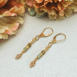 Pakamera Złote kolczyki z granatami delikatne, zielone kolczyki