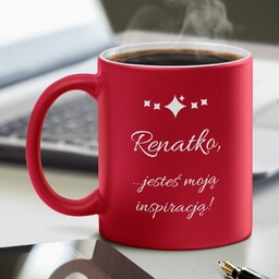 Kubek ceramiczny czerwony z białym środkiem z grawerem