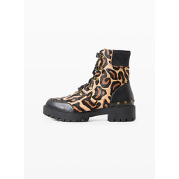 Skórzane botki z nadrukiem zwierzęcym