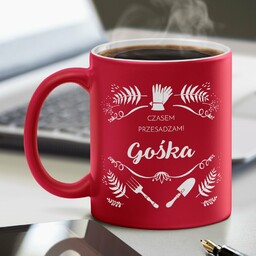 Kubek ceramiczny czerwony z białym środkiem z grawerem