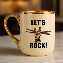 Kubek ceramiczny ze złotym rantem i uchem