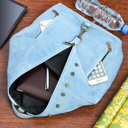 Błękitny plecak damski zamszowy skórzany na ramię Włoski