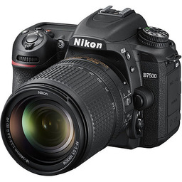 Nikon Lustrzanka D7500 + Nikkor 18-140/3,5-5,6G ED VR