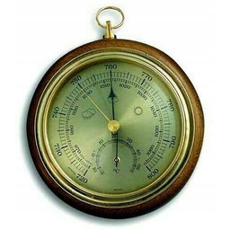TFA 45.1000.01 Barometr z dębu 108 mm.