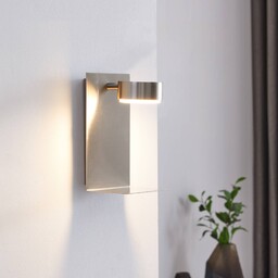 Lampa ścienna Lindby Kaylou, kolor nikiel, USB, półka,
