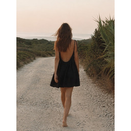 Pakamera Summer Breeze Black / sukienka z muślinu