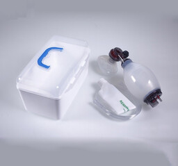 Resuscytator silikonowy pediatryczny z maską nr 3