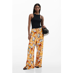 Zwiewne spodnie w kwiaty