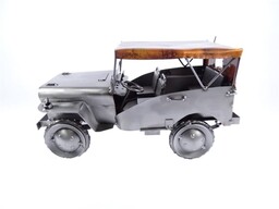 Metalowy model samochodu Jeep Willys. Prezent dla kierowcy