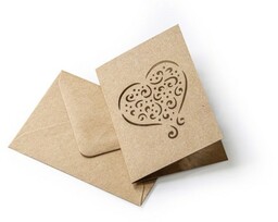 BILECIK Z KOPERTĄ Zestaw z sercem KRAFT CIEMNOBEŻOWY