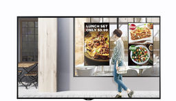 Monitor LG 75XS2E window facing