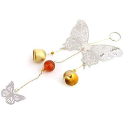 Dzwonki wietrzne motyw motyla zen atmosfera i symbol