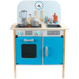 Drewniana kuchnia dla dzieci z naczyniami i zegarem