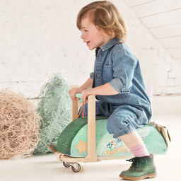 Drewniany jeździk 2 w 1 z miękkim siedziskiem