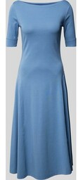 Sukienka midi w jednolitym kolorze
