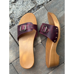 Pakamera Płaskie drewniaki ze skóry i drewna