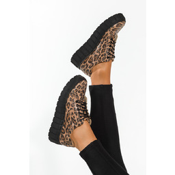 Beżowe trampki skórzane damskie creepersy sznurowane z wzorem