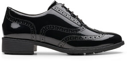 Oxfordy Clarks