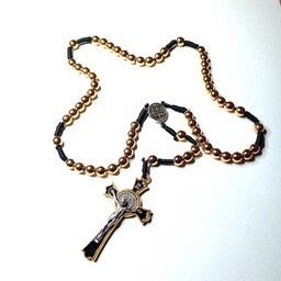 Różaniec na sznurku złoty hematyt z benedyktem