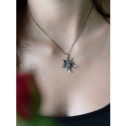 Szarotka górska - wisiorek średni z kwiatuszkiem