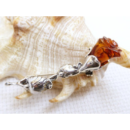 Broszka srebrna z bursztynem 443-28