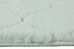 Miękki Dywan Królik 120x160 Plusz Krem Koniczyna